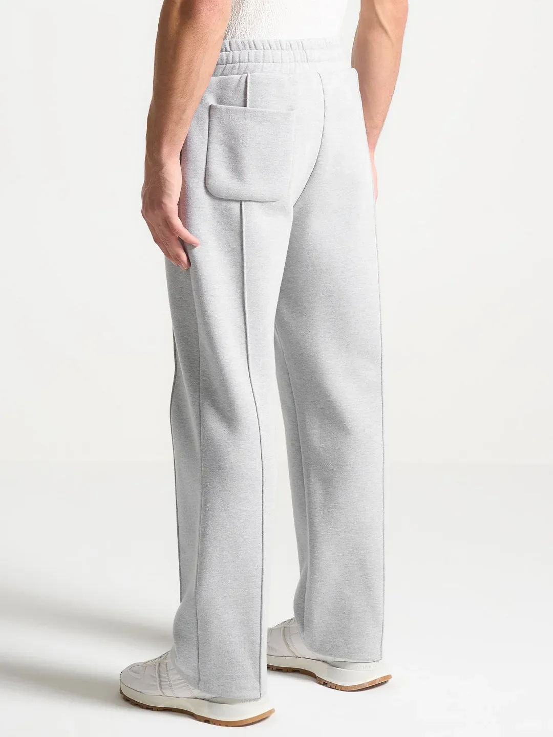 Cassonava Tracksuit - Image 5