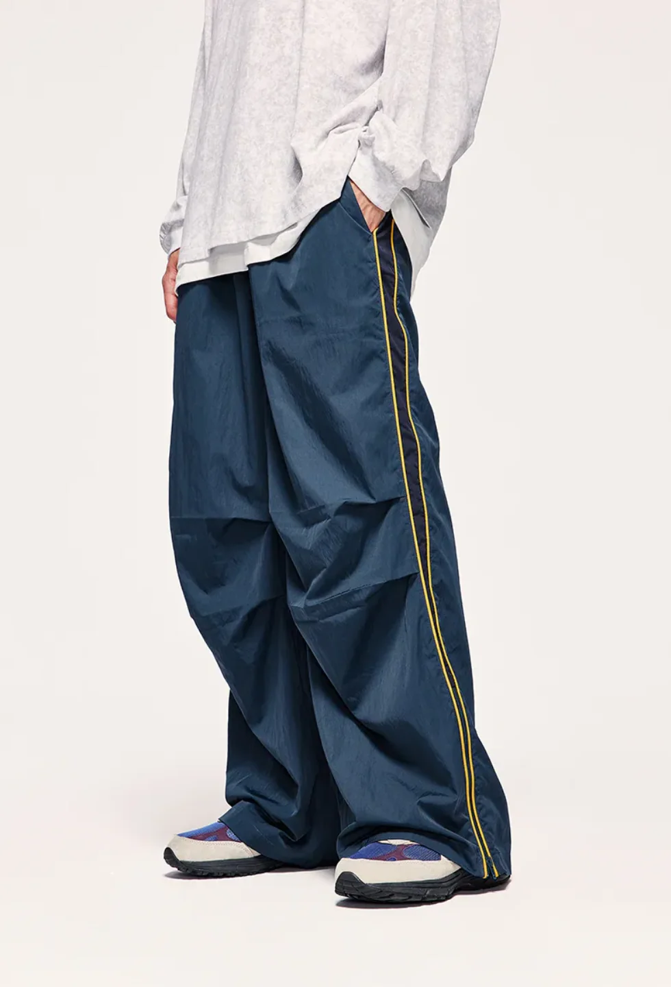 Vintage Sporty Pants - Image 8